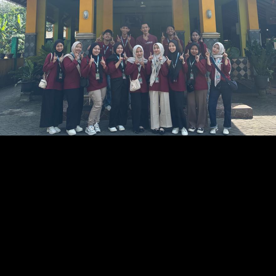 Mahasiswa KKN Kelompok 11 Yudharta Kunjungi Kepala Desa Tunggulwulung, Bahas Program Desa Wirausaha